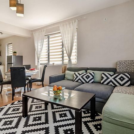 Апартаменти Ивайло / Ivaylo Apartments Burgas Bagian luar foto